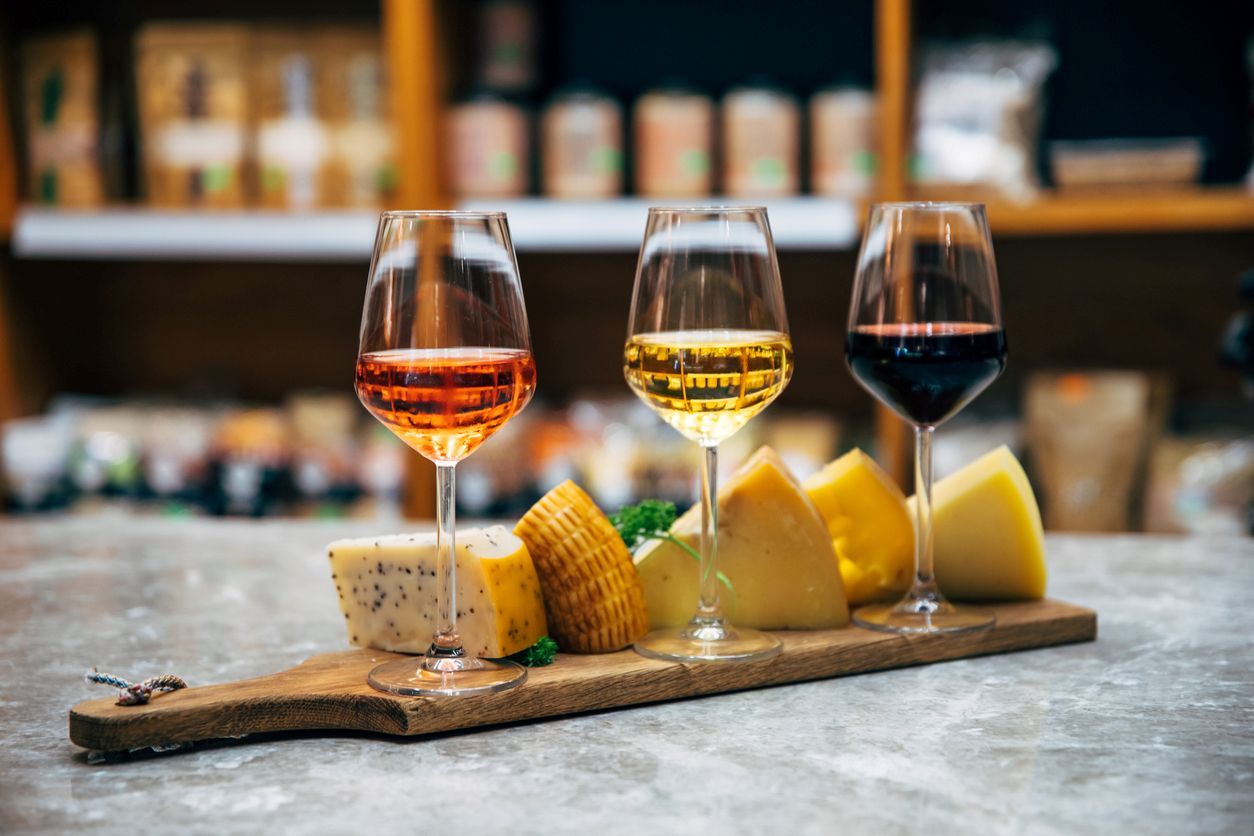 Atelier accords vins bio et fromages français sur lille