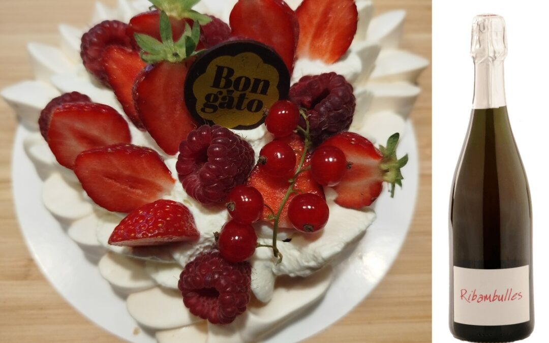 Vin et Pavlova fraises framboises : le bon accord