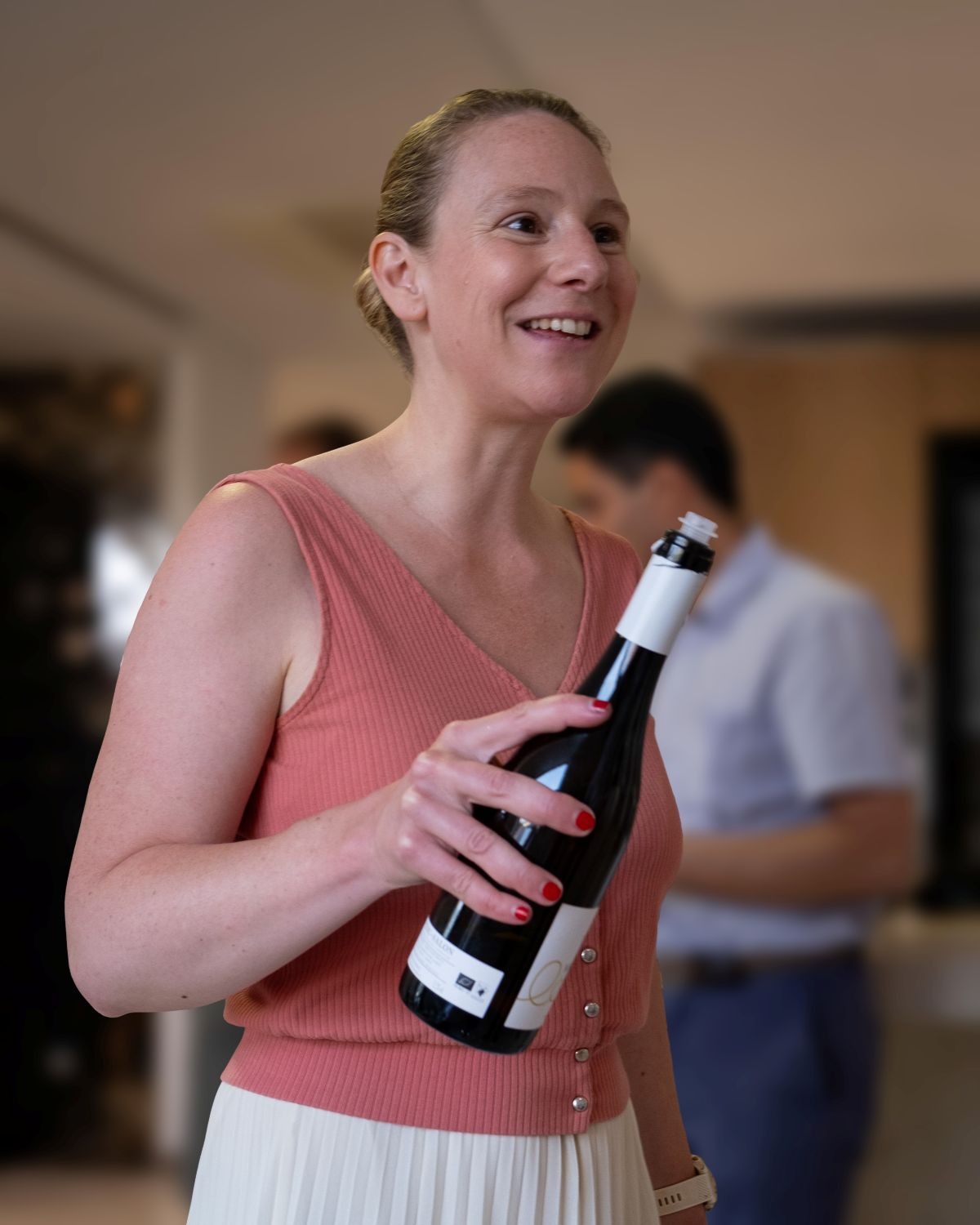 sommelière-lille-blonde-vin Anne-Sophie, sommelière passionnée de vin, fondatrice de la blonde et le vin