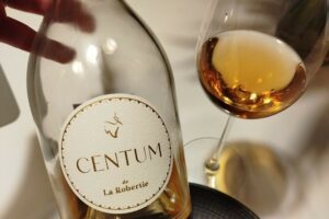 Vin blanc de macération appelé vin orange